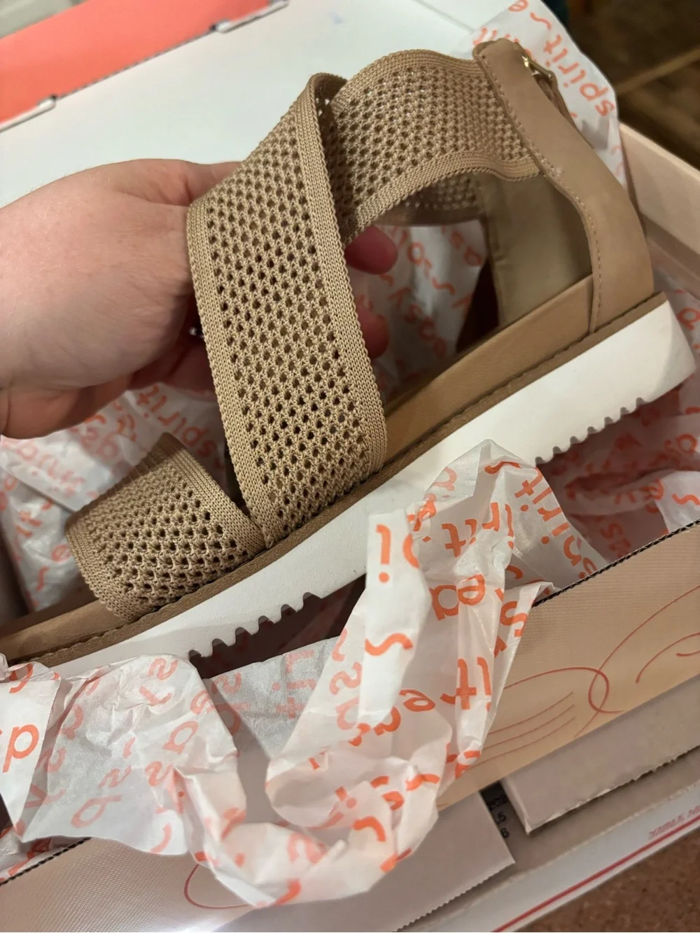 Seychelles lightweight wedge